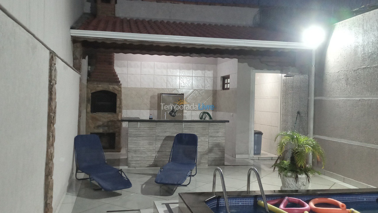 House for vacation rental in Praia Grande (Jardim Imperador)