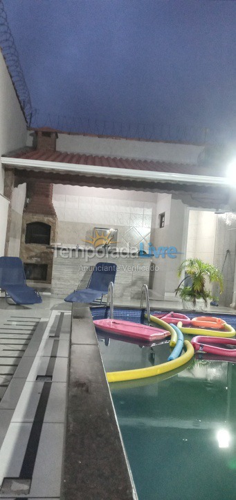 House for vacation rental in Praia Grande (Jardim Imperador)