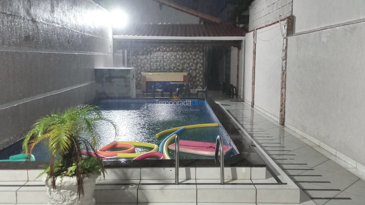 House for vacation rental in Praia Grande (Jardim Imperador)