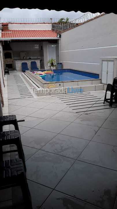 House for vacation rental in Praia Grande (Jardim Imperador)