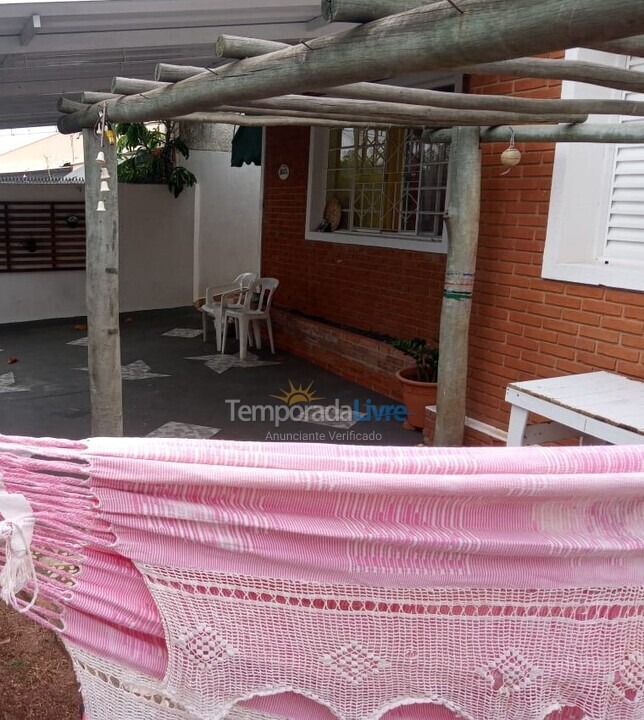 Casa para aluguel de temporada em águas de São Pedro (águas de São Pedro)