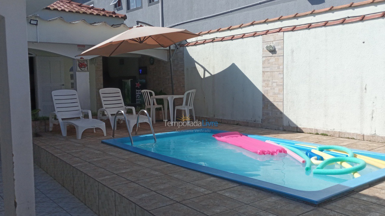 Casa para aluguel de temporada em Praia Grande (Vila Mirim)