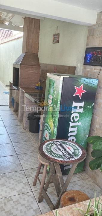 Casa para aluguel de temporada em Praia Grande (Vila Mirim)