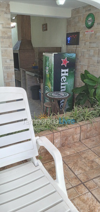 Casa para aluguel de temporada em Praia Grande (Vila Mirim)