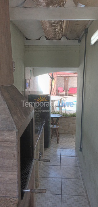 Casa para aluguel de temporada em Praia Grande (Vila Mirim)