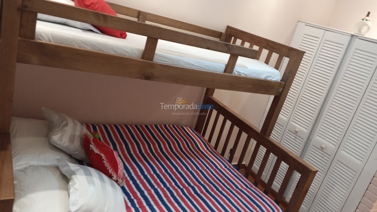 Casa para aluguel de temporada em Praia Grande (Vila Mirim)