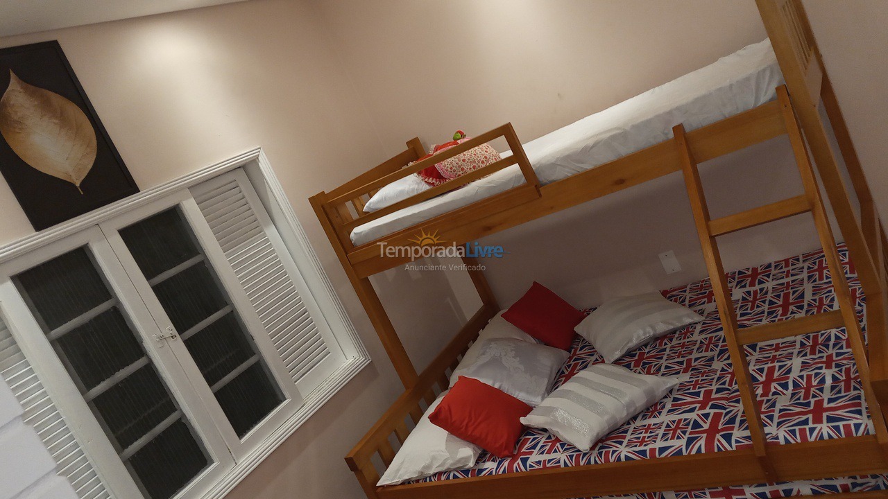 Casa para aluguel de temporada em Praia Grande (Vila Mirim)