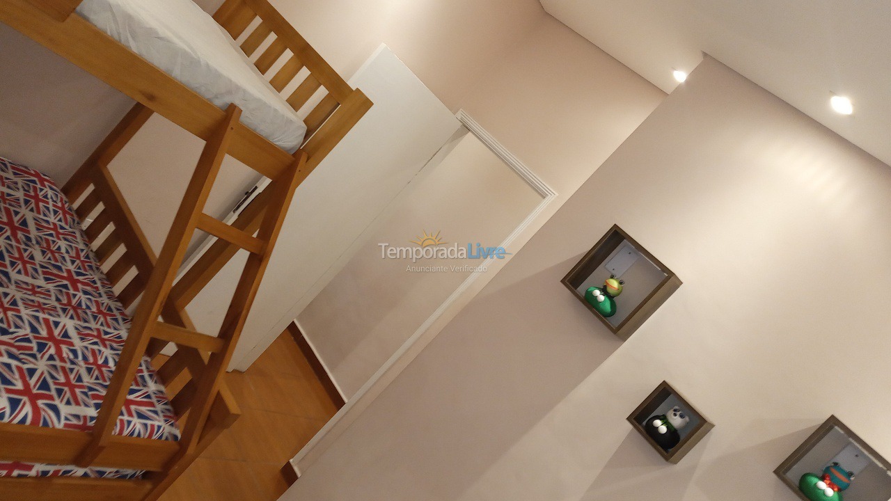 Casa para aluguel de temporada em Praia Grande (Vila Mirim)