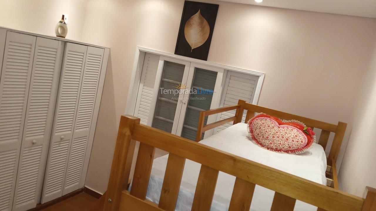 Casa para aluguel de temporada em Praia Grande (Vila Mirim)