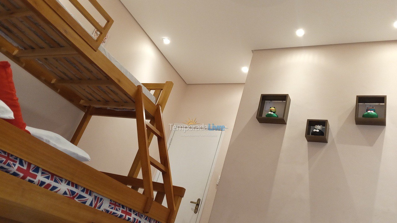 Casa para aluguel de temporada em Praia Grande (Vila Mirim)