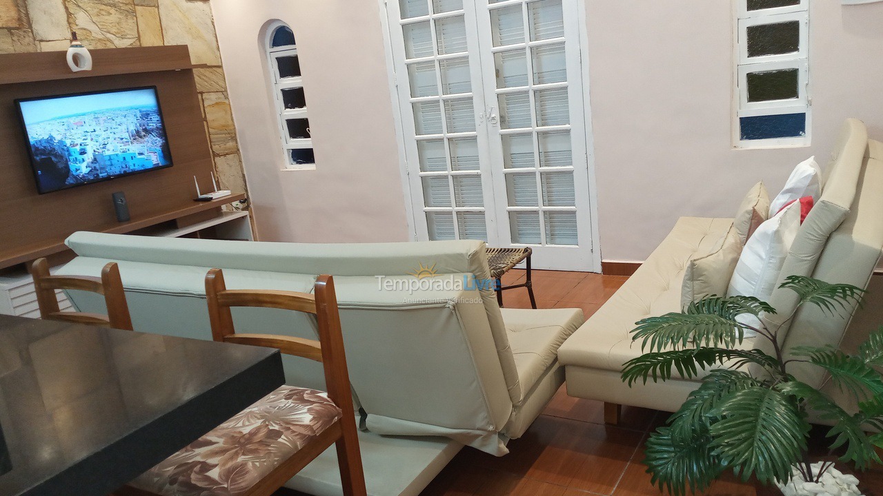 Casa para aluguel de temporada em Praia Grande (Vila Mirim)