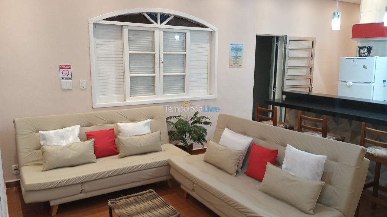 Casa para aluguel de temporada em Praia Grande (Vila Mirim)