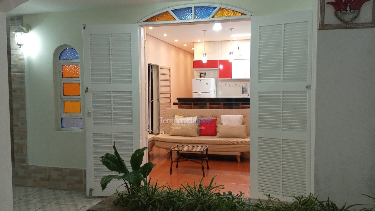 Casa para aluguel de temporada em Praia Grande (Vila Mirim)