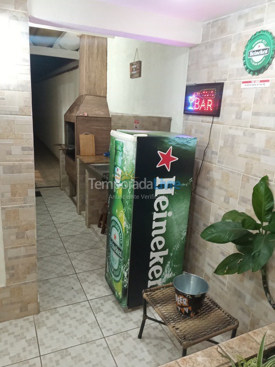 Casa para aluguel de temporada em Praia Grande (Vila Mirim)