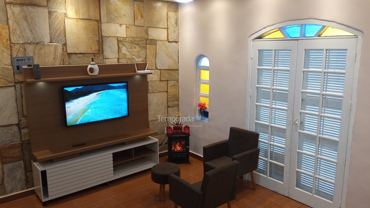 Casa para aluguel de temporada em Praia Grande (Vila Mirim)