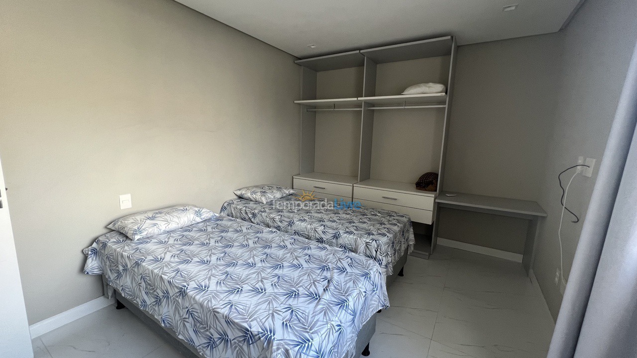 Casa para aluguel de temporada em Camaçari (Praia de Guarajuba)