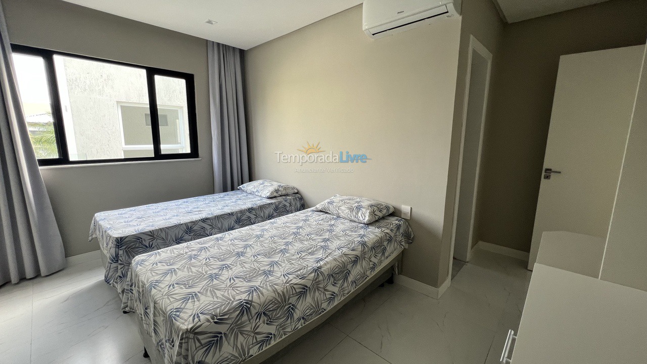 Casa para aluguel de temporada em Camaçari (Praia de Guarajuba)