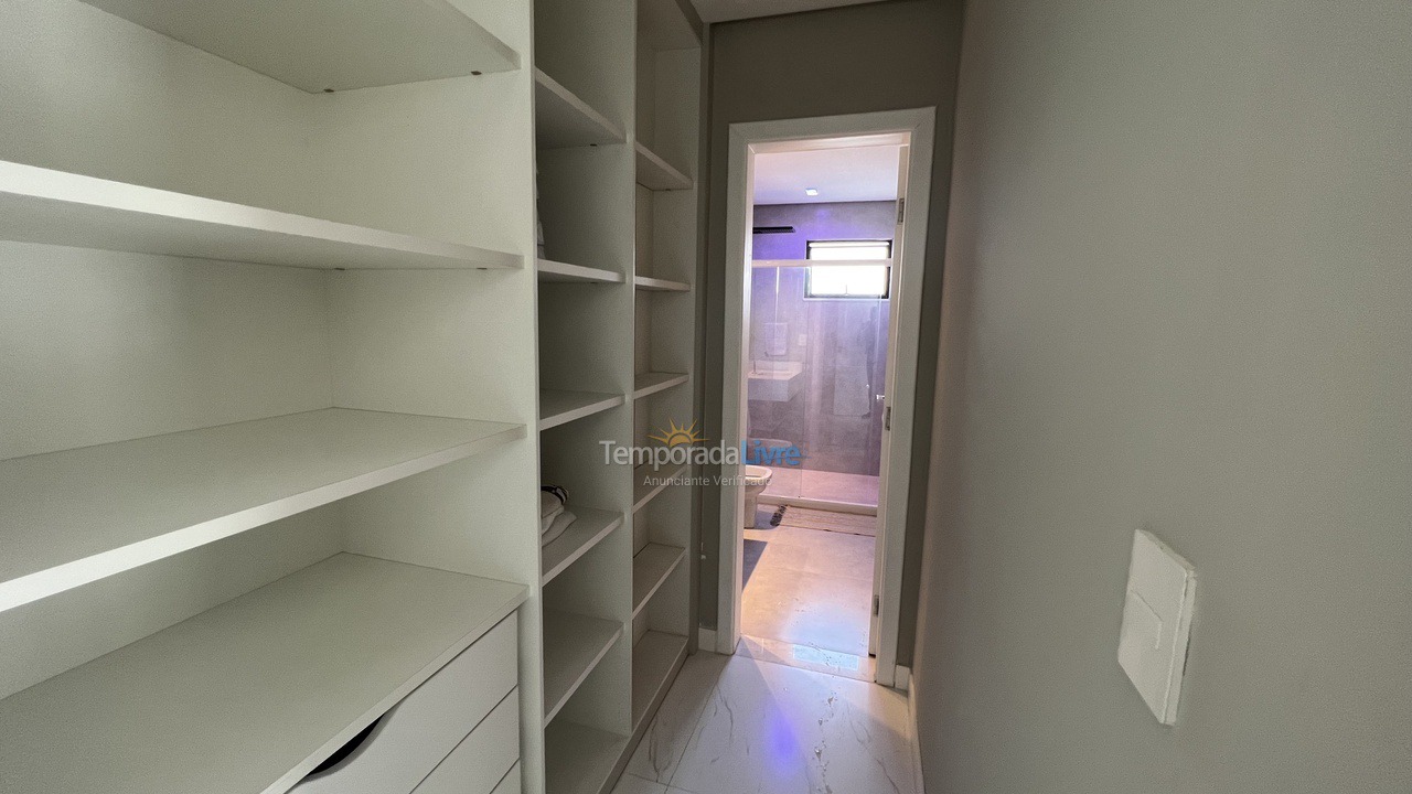 Casa para aluguel de temporada em Camaçari (Praia de Guarajuba)