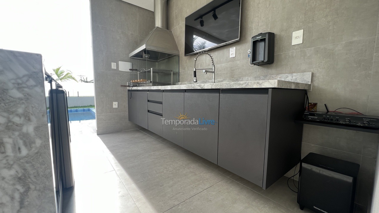 Casa para aluguel de temporada em Camaçari (Praia de Guarajuba)