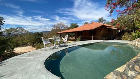 Piscina com aqua direto da nascente 