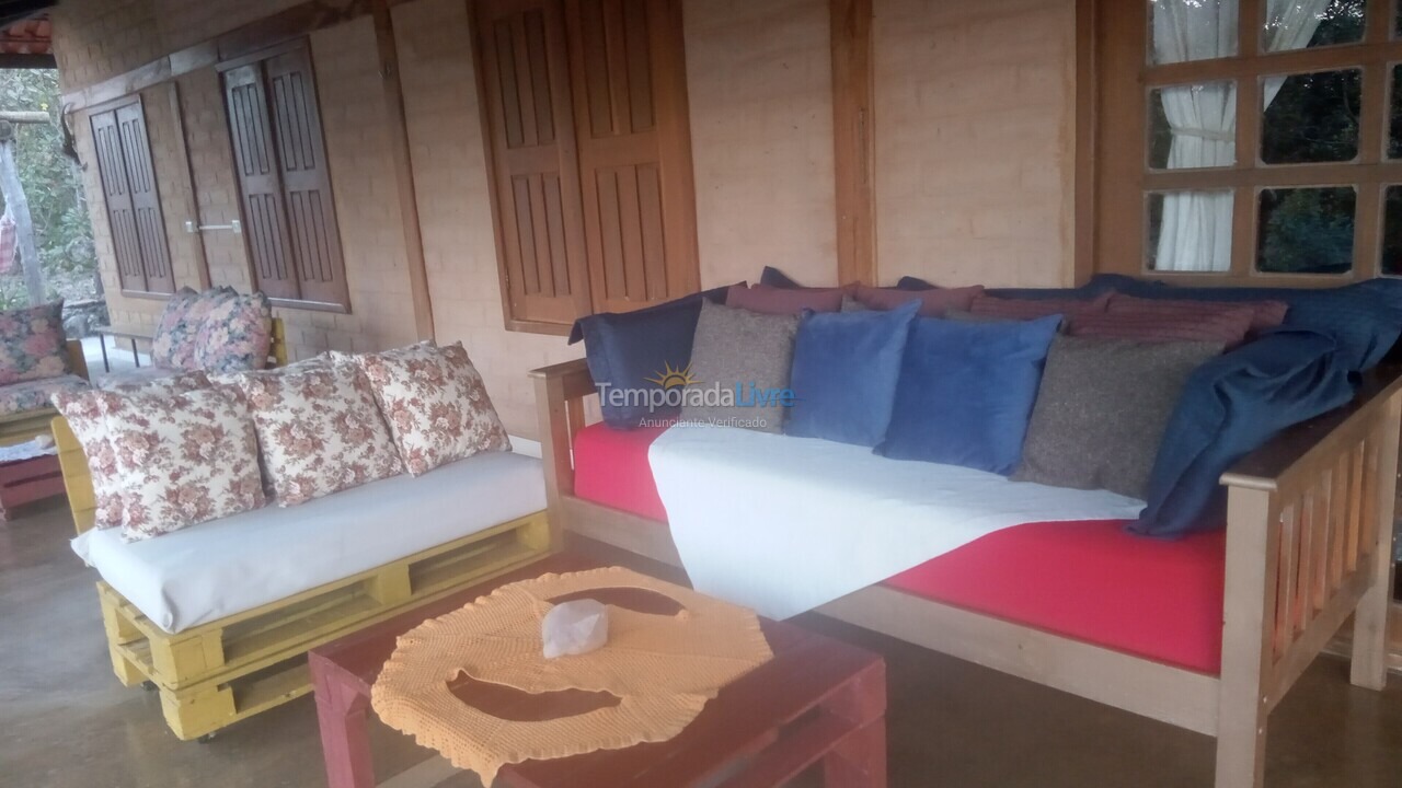 Casa para aluguel de temporada em Cavalcante (Estrada Colinas do Sul)