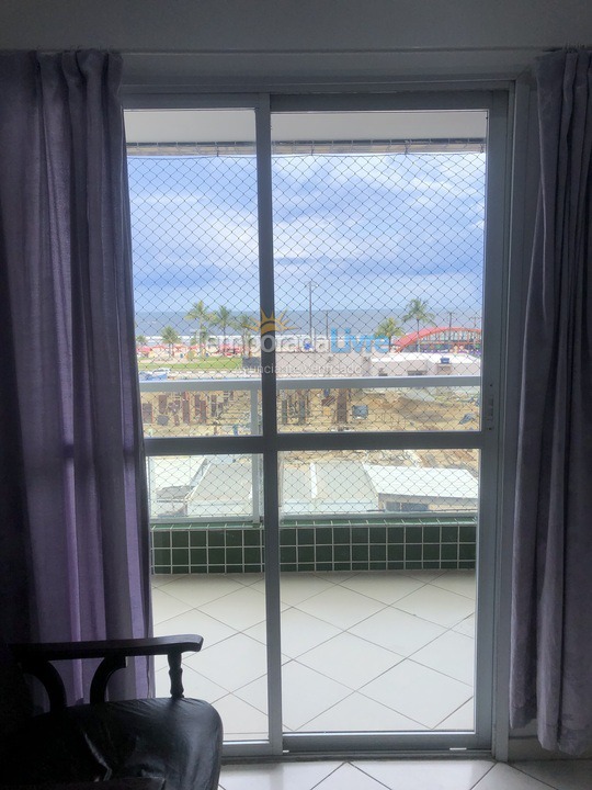 Apartamento para aluguel de temporada em Bertioga (Centro)