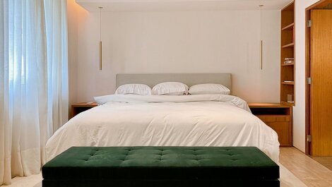 Apartamento de luxo de 4 quartos com vista para o mar em Ipanema