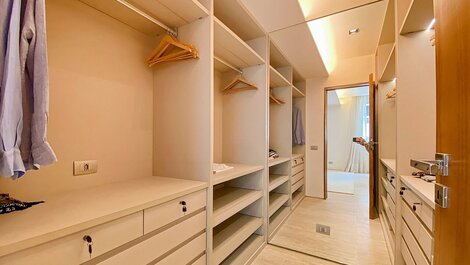 Apartamento de luxo de 4 quartos com vista para o mar em Ipanema