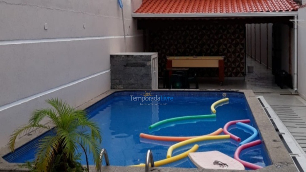 House for vacation rental in Praia Grande (Jardim Imperador)