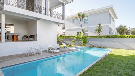 Casa Mar Jurerê Internacional