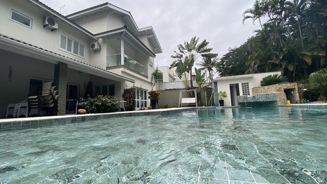 Mansion in Riviera de São Lourenço