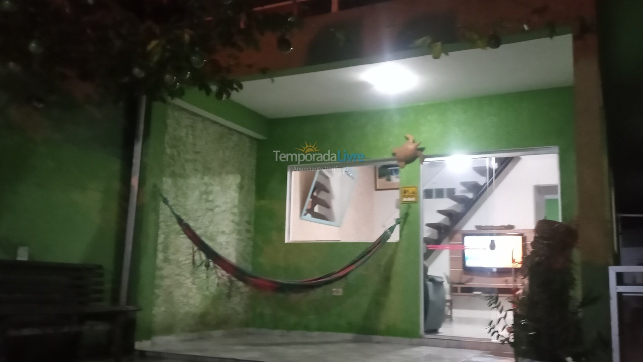 Casa para aluguel de temporada em Ubatuba (Pereque Açu)