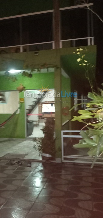 Casa para aluguel de temporada em Ubatuba (Pereque Açu)