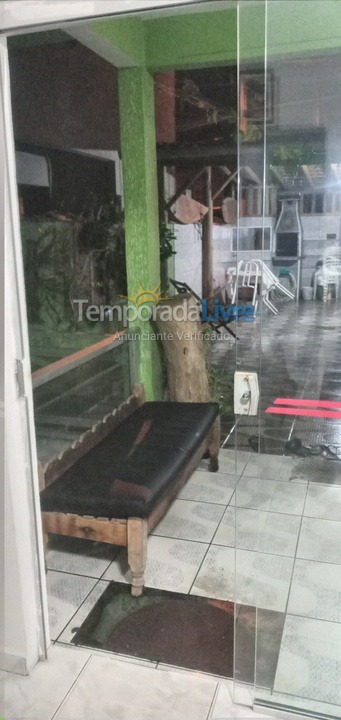 Casa para aluguel de temporada em Ubatuba (Pereque Açu)