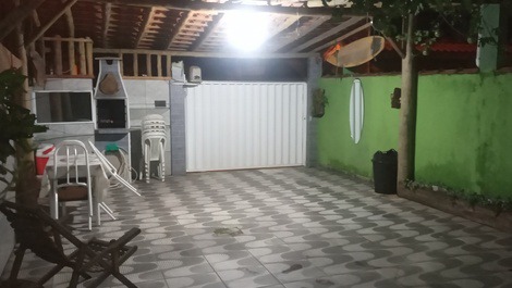 Sobrado, familiar, confortável com Wi Fi.