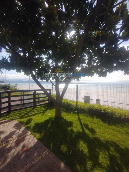 Apartamento para aluguel de temporada em Florianopolis (Canasvieiras)