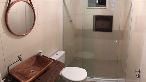 LINDA CASA DE VERANEIO NO LAGO DIVISA SC COM RS