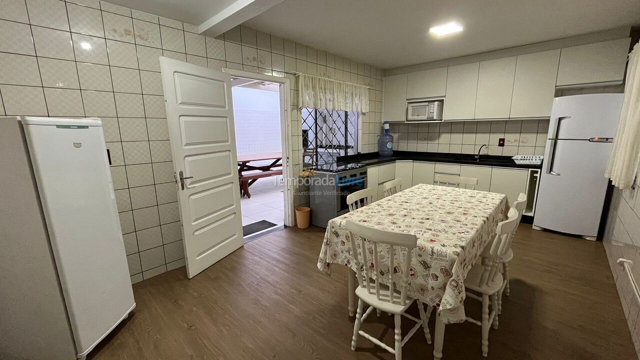 House for vacation rental in Balneário Camboriú (Praia Central)