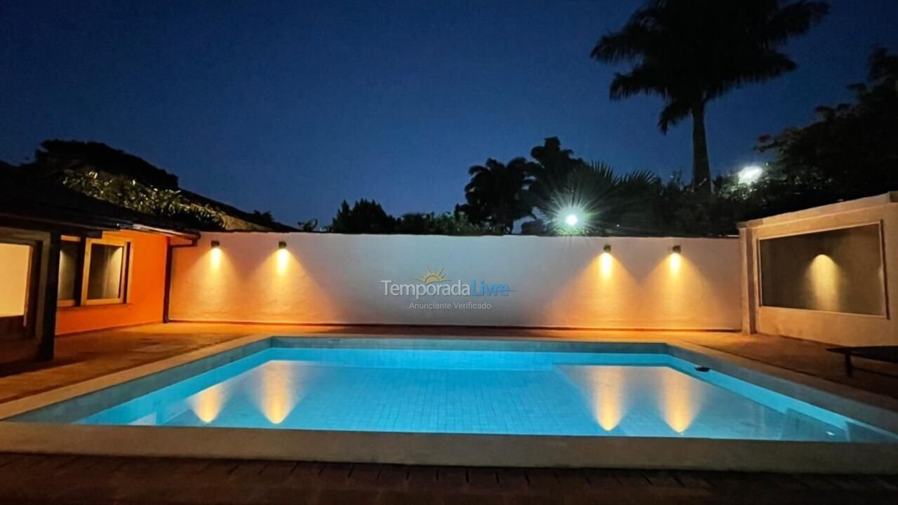 Casa para aluguel de temporada em Armação dos Búzios (Geribá)