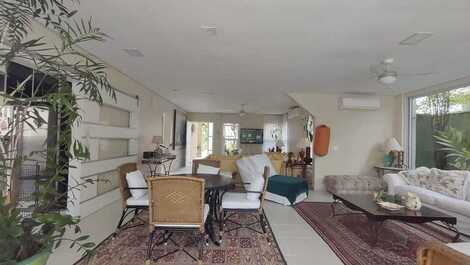 ARRENDAMIENTO DE CASA EN PRAIA DA BALEIA