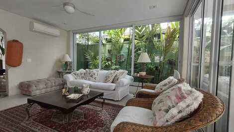 ARRENDAMIENTO DE CASA EN PRAIA DA BALEIA