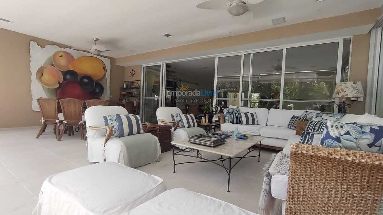 Casa para alquiler de vacaciones em São Sebastião (Praia da Baleia)