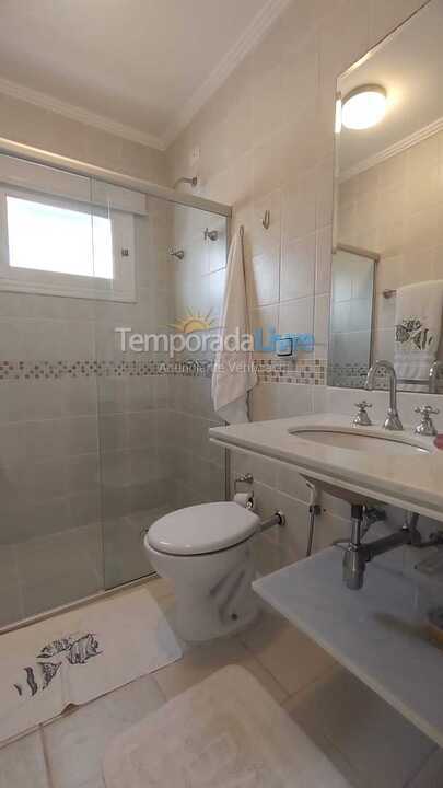 Casa para alquiler de vacaciones em São Sebastião (Praia da Baleia)