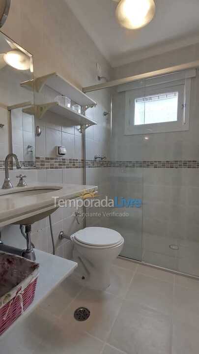 Casa para alquiler de vacaciones em São Sebastião (Praia da Baleia)