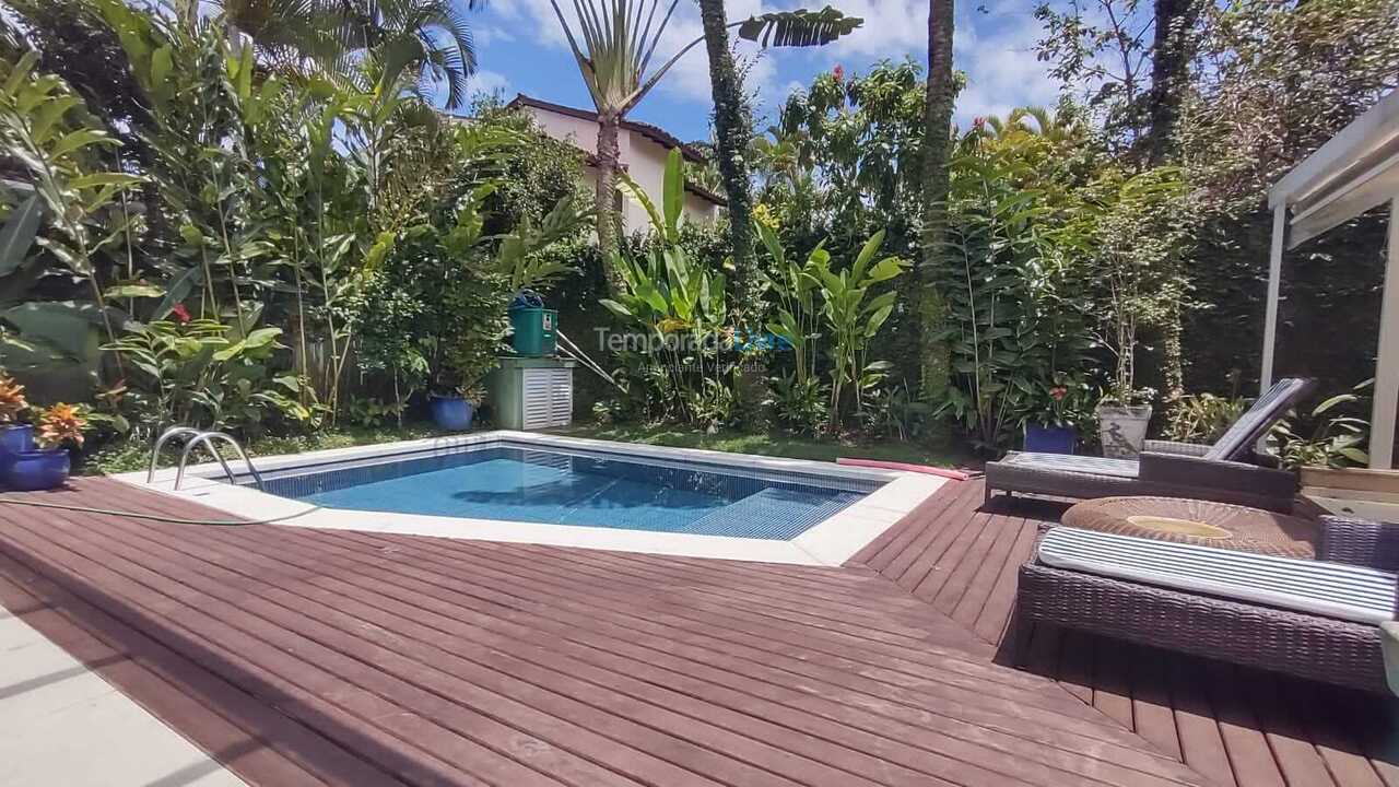 Casa para alquiler de vacaciones em São Sebastião (Praia da Baleia)