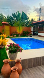 Casa ampla confortável piscina churrasq.,sala jogos,WI-FI 30m do mar