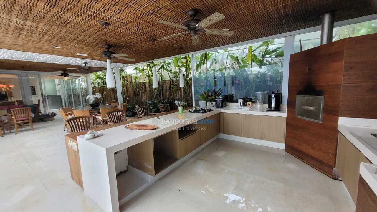 Casa para aluguel de temporada em São Sebastião (Praia da Baleia)