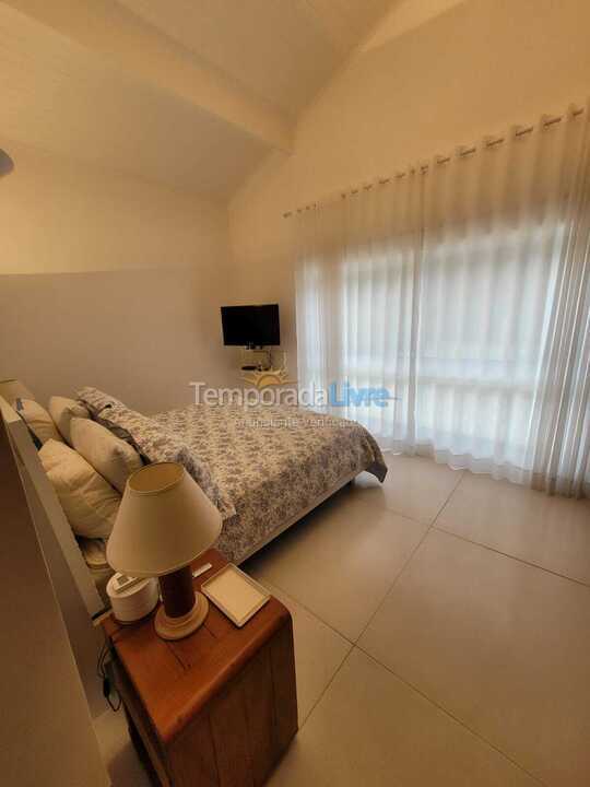 Casa para aluguel de temporada em São Sebastião (Praia da Baleia)