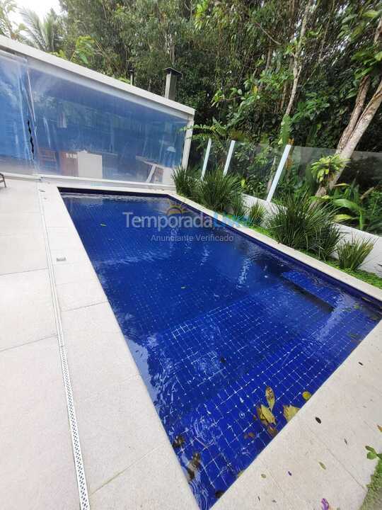 Casa para aluguel de temporada em São Sebastião (Praia da Baleia)