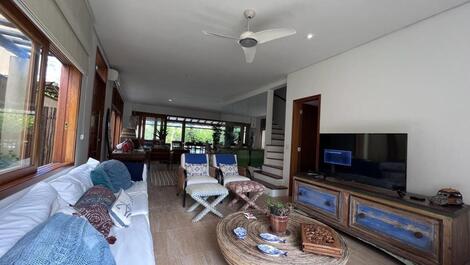 Exclusive House in a Gated Community in Barra do Una